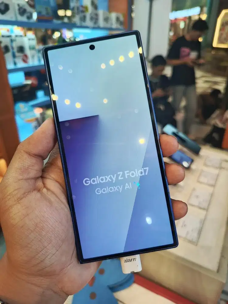 Ready samsung galaxy z flip7 NEW