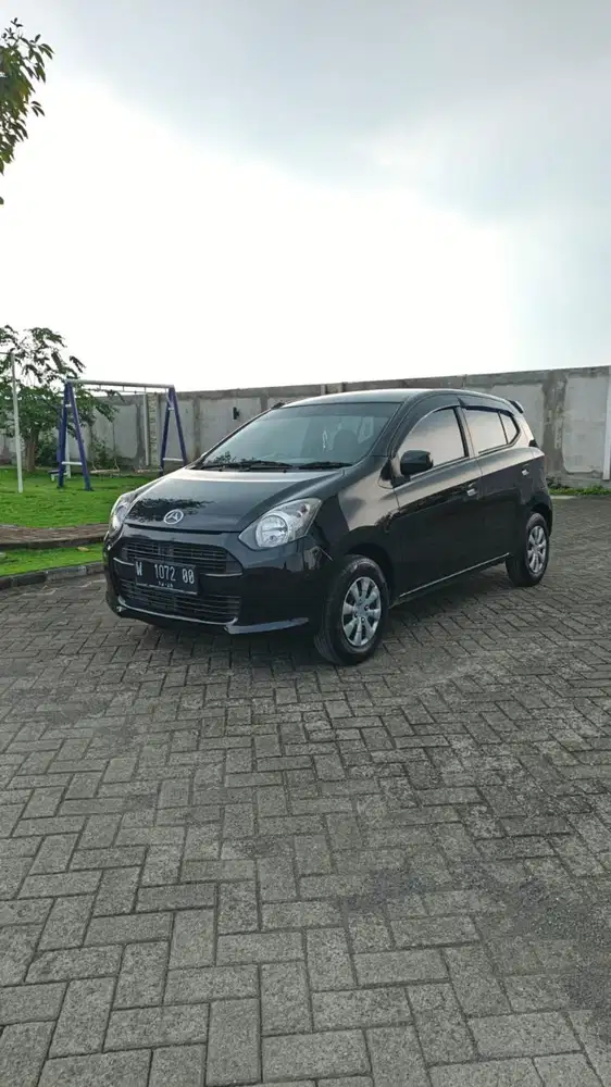 Daihatsu Ayla 1.0 M manual 2016