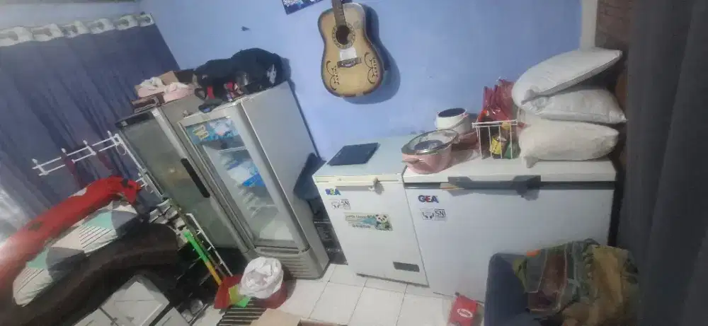 2 Frizerr dan 2 showcase