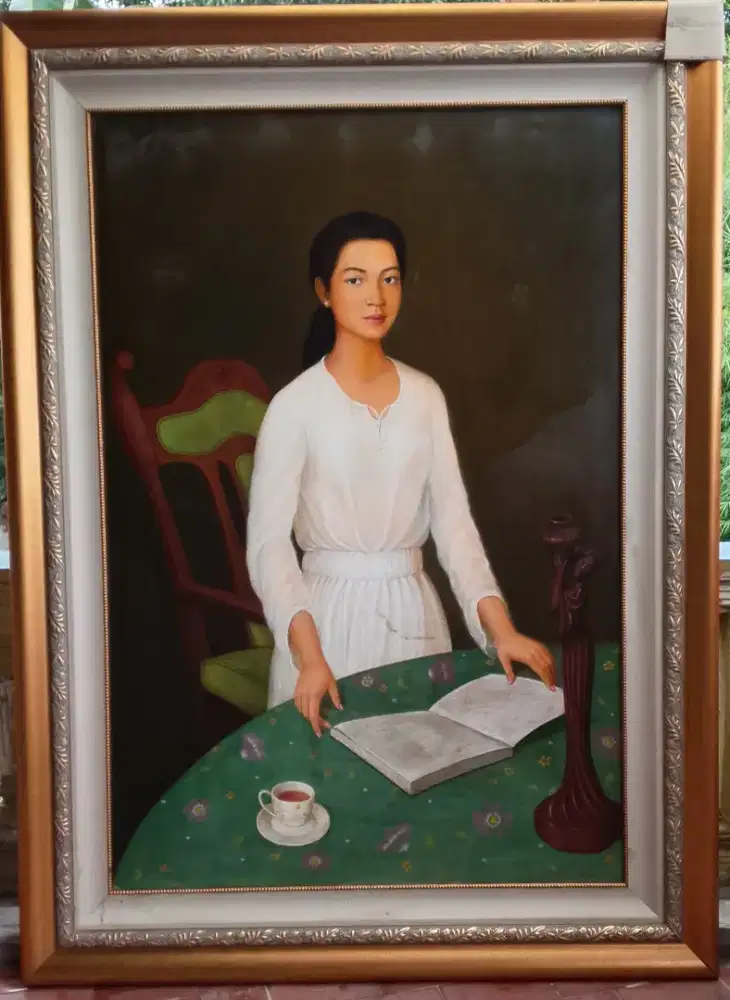 Lukisan Women in White