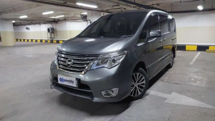 LOW DP Nissan Serena 2.0 Highway Star Bensin-AT 2017 ERE