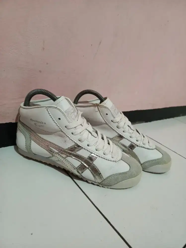 Onitsuka Tiger Midrun Tokyo white silver