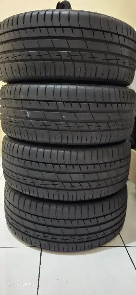 Ban bekas ukuran 235/55/R18