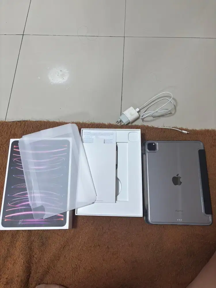 Ipad pro m2 baru sebulan pakai