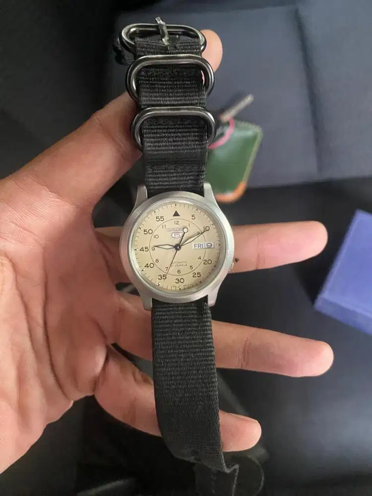 Jual jam tangan seiko 5