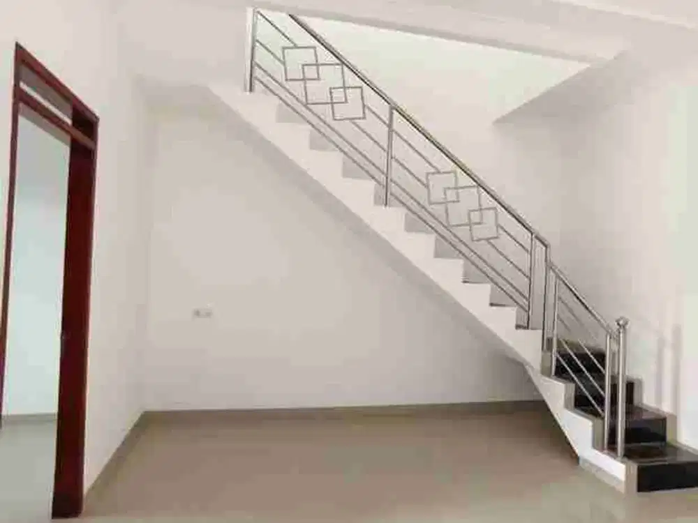 Rumah Baru Halaman Belakang Luas di Cisaranten Kulon Arcamanik