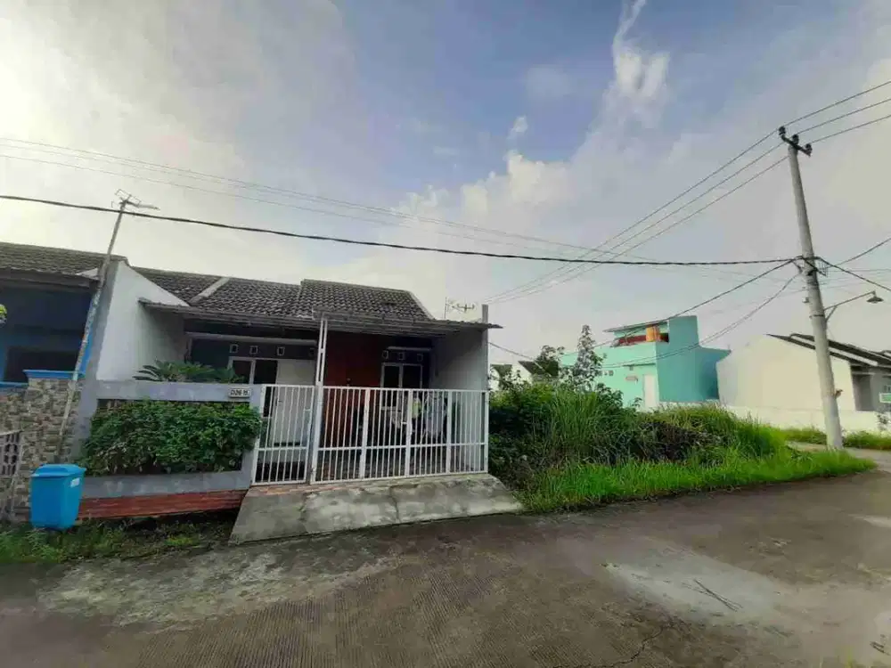 Di Jual Rumah mungil siap  Huni. Di Palm Residence.  Tambun.