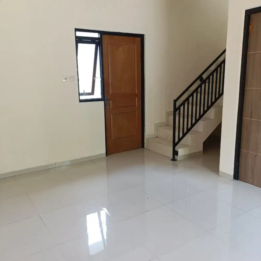 Jual cepat rumah 2 lantai 3KT 2KM hanya 5 menit dr pintu tol lawang