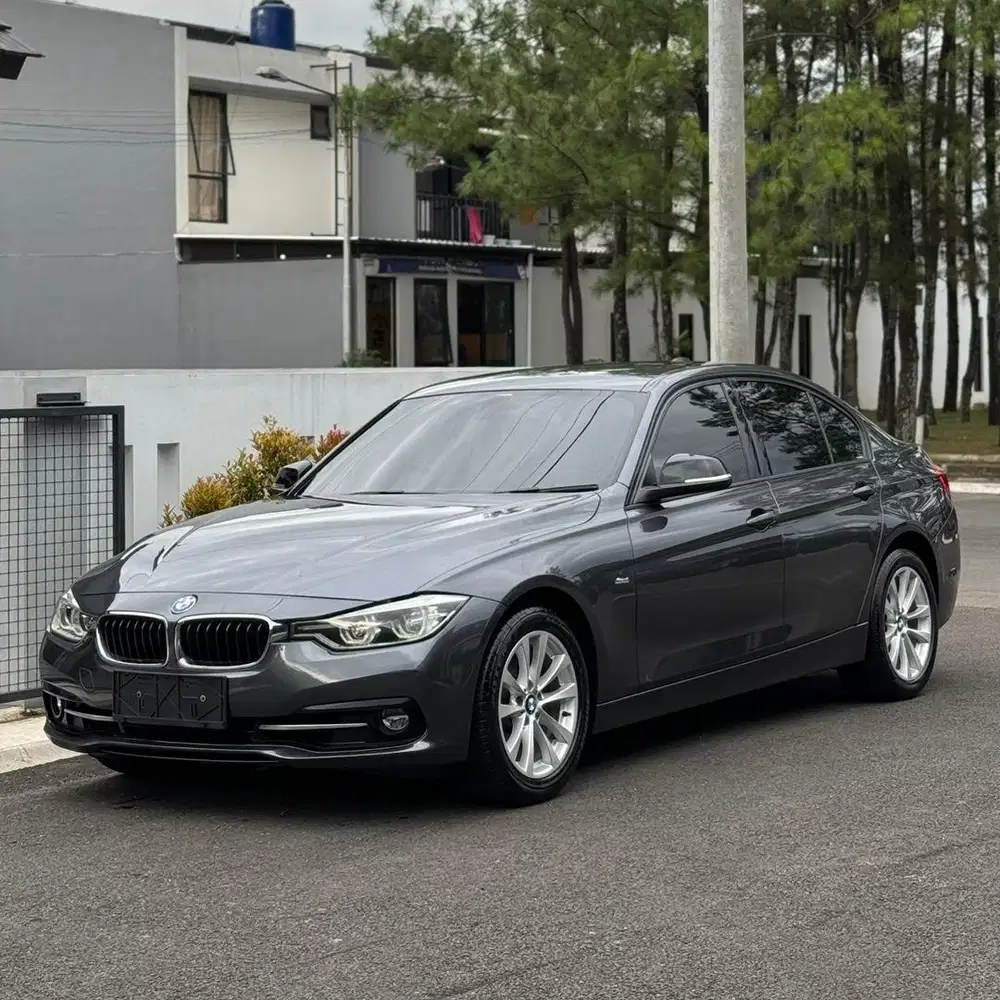BMW F30 320i LCI Spot B48 2017 Low odo