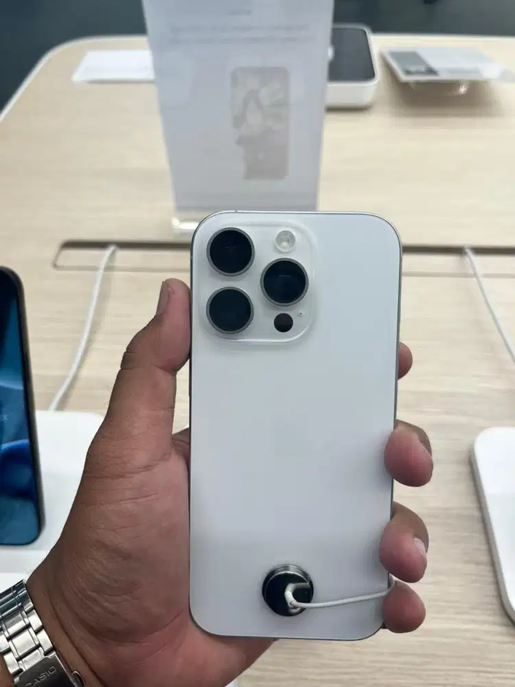 IPHONE 16 pro , CICILAN TANPA KARTU KREDI