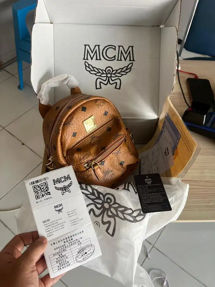 MCM Stark Bebe Boo Backpack – Visetos (Cognac).