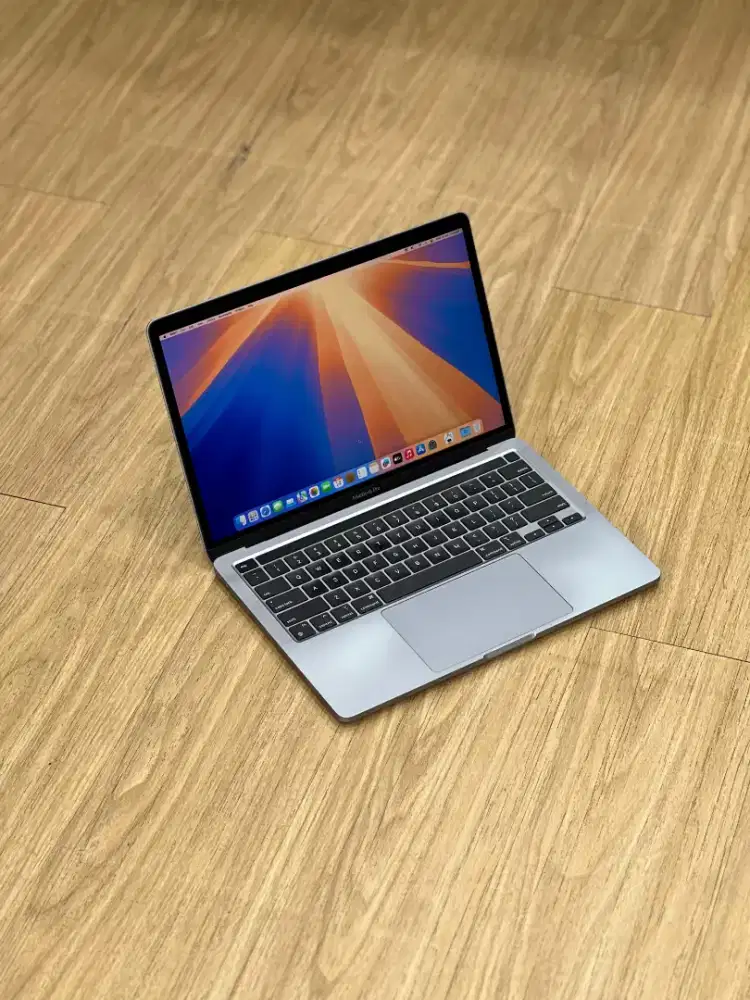MacBook Pro M1 2020 13inch 8/256