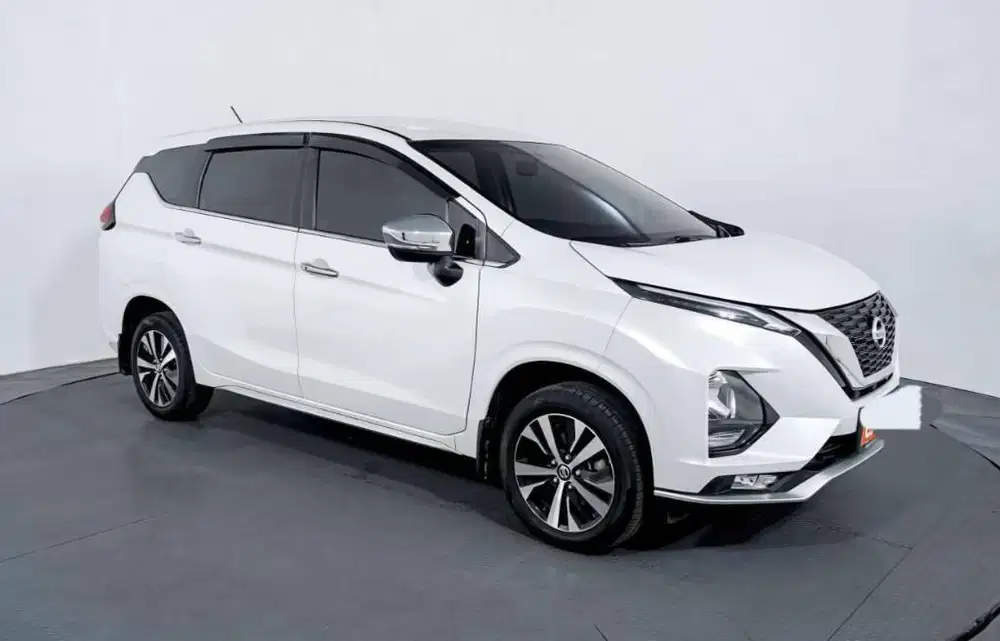 KM 70 RB # LIVINA 1.5 VL AT 2019