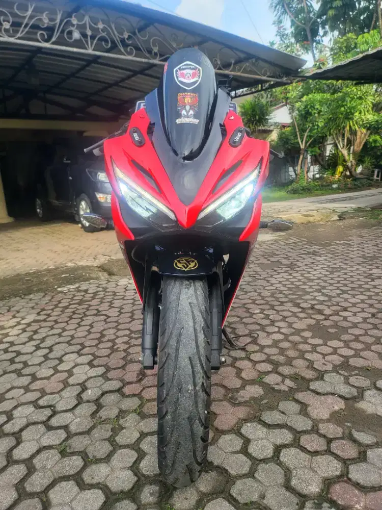 Honda CBR 150R LED 2017 Hitam Mulus Siap Pakai