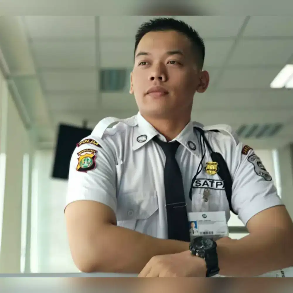 Nyari pekerjaan partime, kerja paruh waktu.