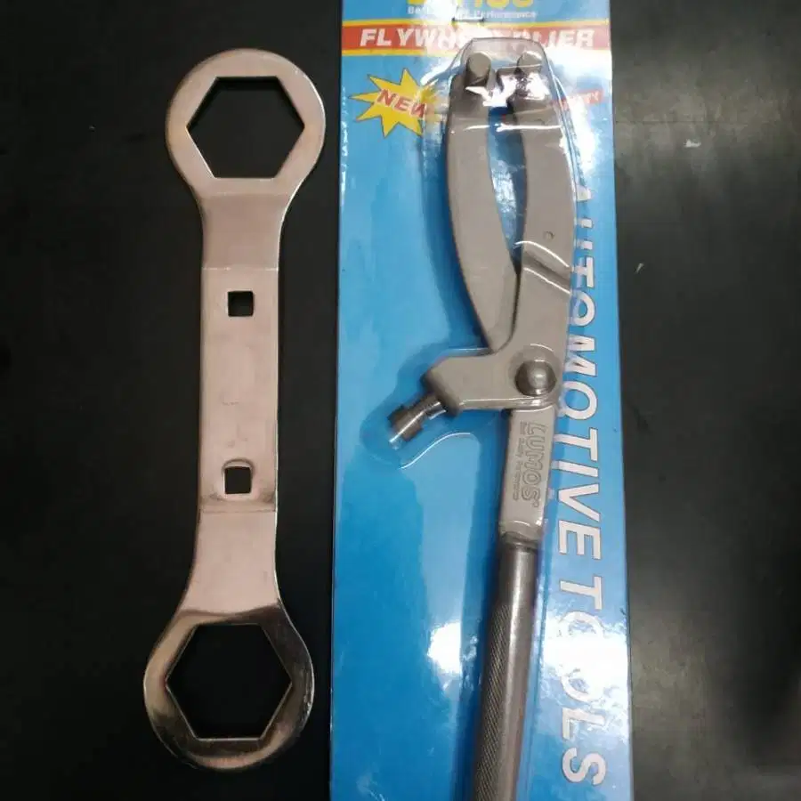 Paket Set Promo Treker CVT dan Kunci Tahanan Kopling 39x41 Motor Matic