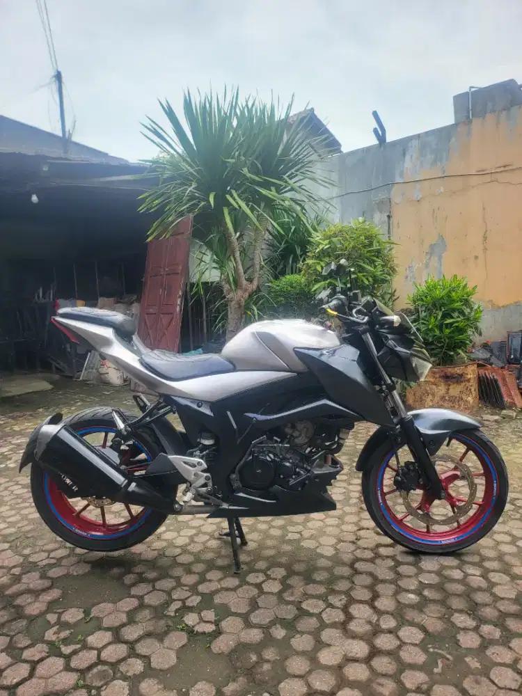 Suzuki GSX S150 2017 Silver Full Orisinil Surat Lengkap