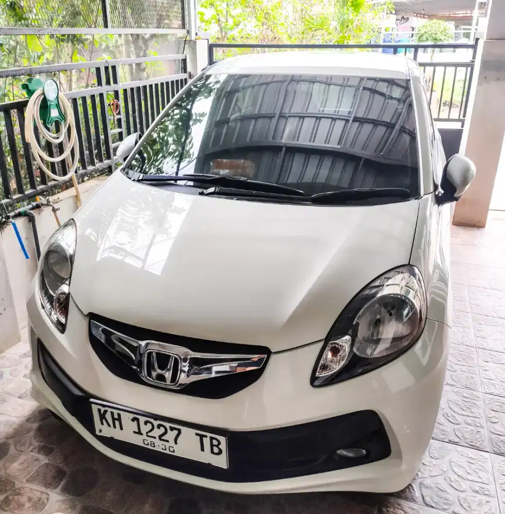 Bismillah dijual Brii E manual 2015  pakaian pribadi