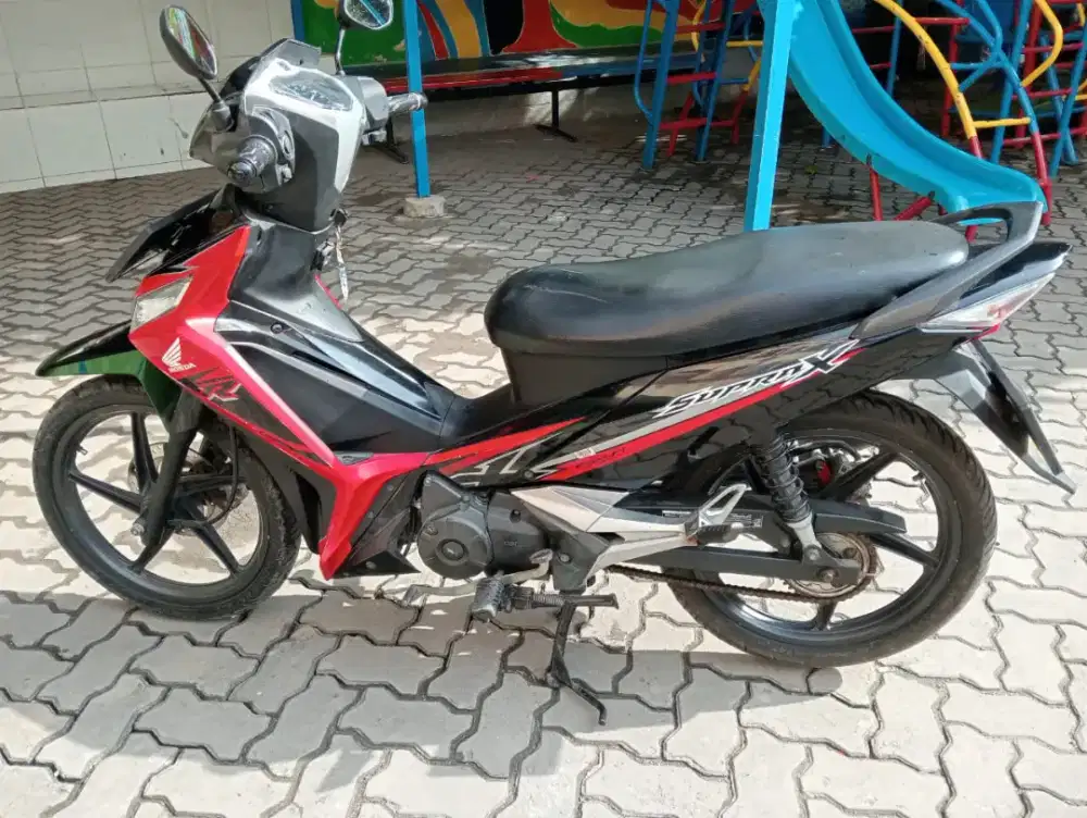Dijual Motor Supra X 125 CW Fi Tahun 2018