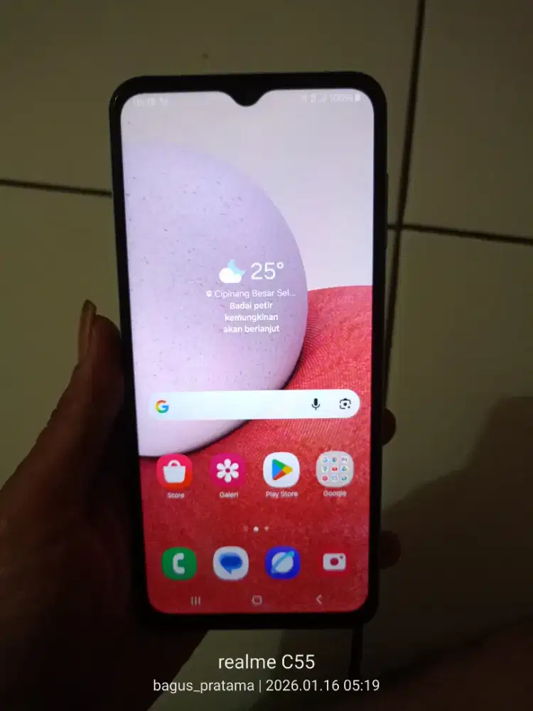 bantuin tmen mau jual galaxy a13 4+4/128 fullsett msih lumayan mulus