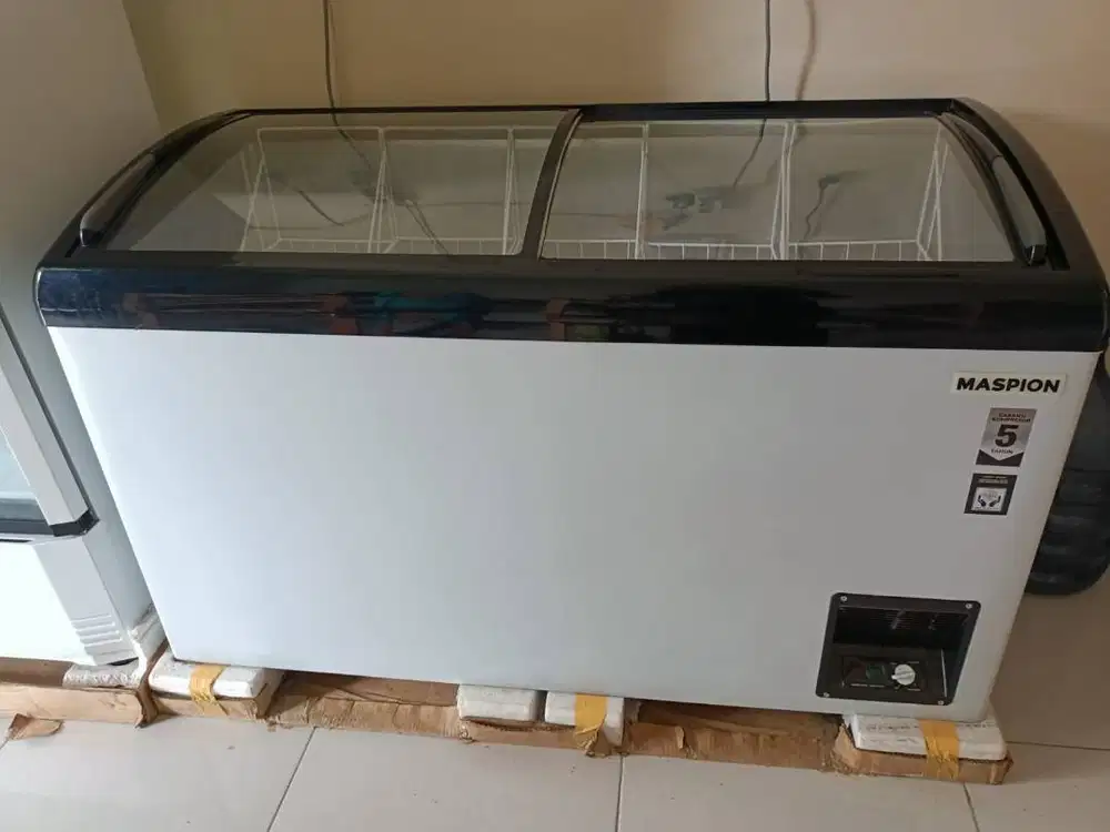 Jual freezer box 400 liter dan showcase