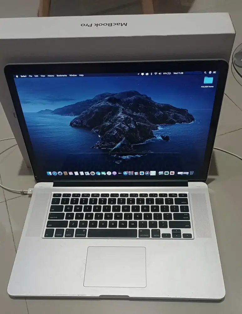 Mac book pro 15 inch