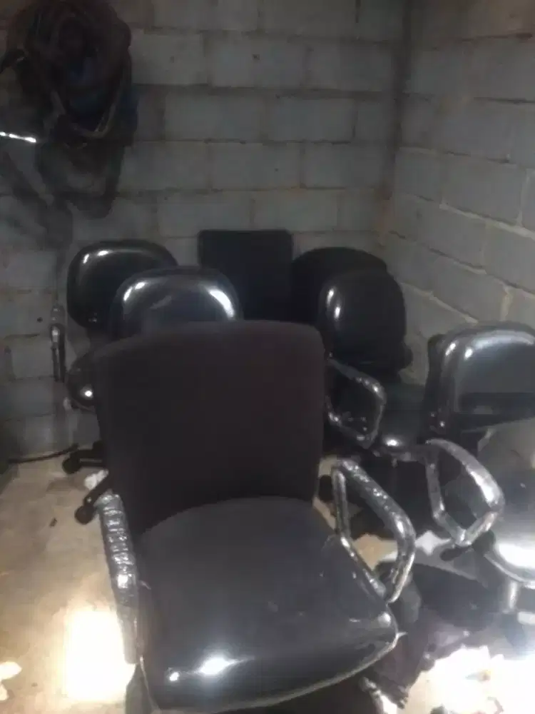 Kursi kantor rokondisi