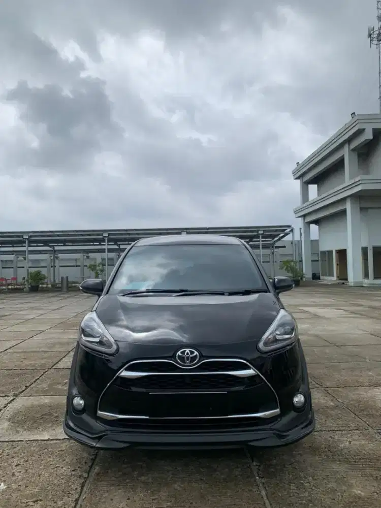 Sienta Q 2019 LOW KM RECORD!!