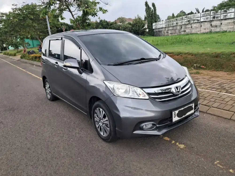 Honda Freed 2013 Bensin