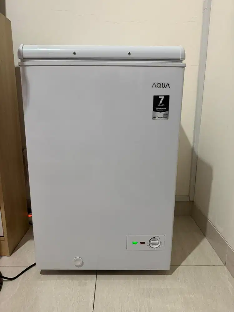 FREEZER ASI BEKAS BAGUS MURAH MEREK AQUA