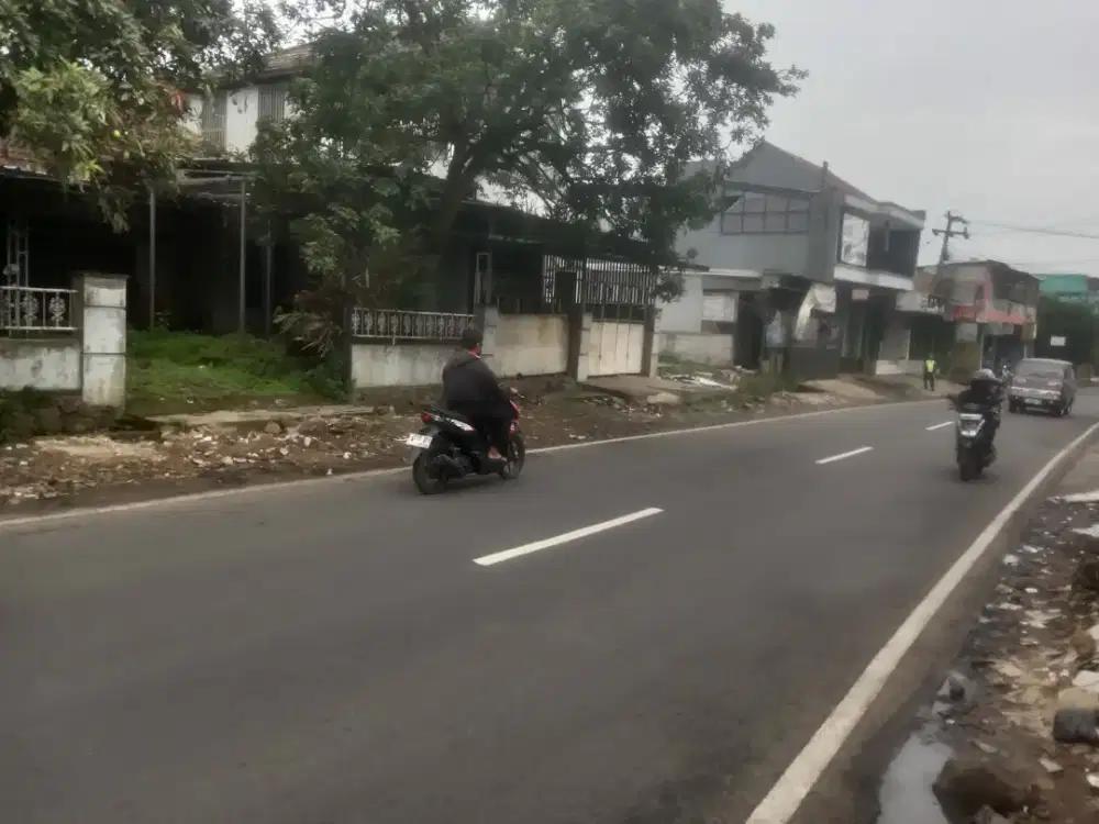 Rumah dan tanah pinggir jalan provinsi