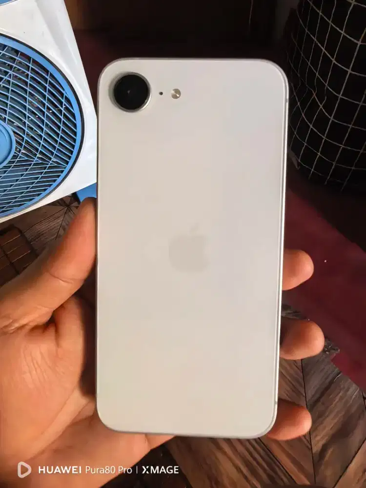 Iphone 16e ex inter baru ngecas 3x bh 100%