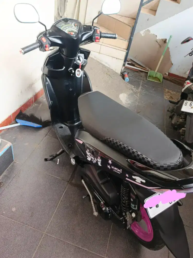 Mio J Special Edition (Kuromi x Cinamonroll Series)