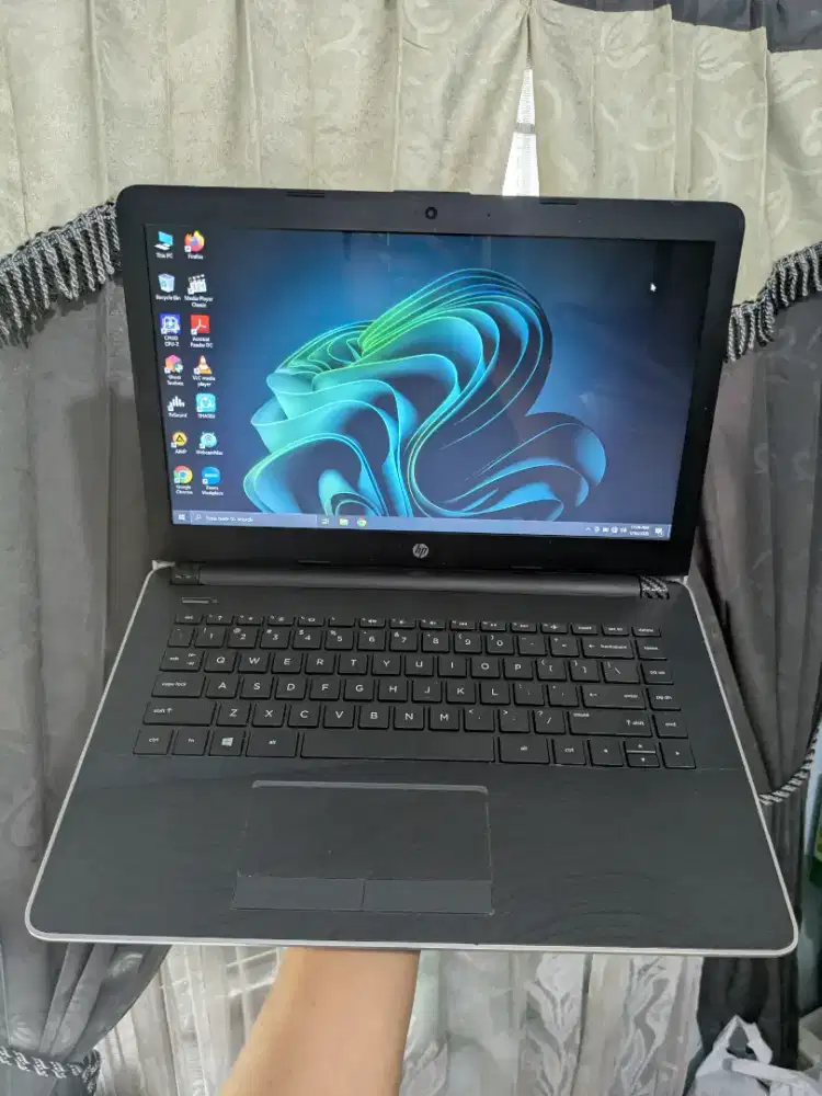 Laptop HP 14 Bs006au Ram 8GBL Normalan Tinggal Pake Aja
