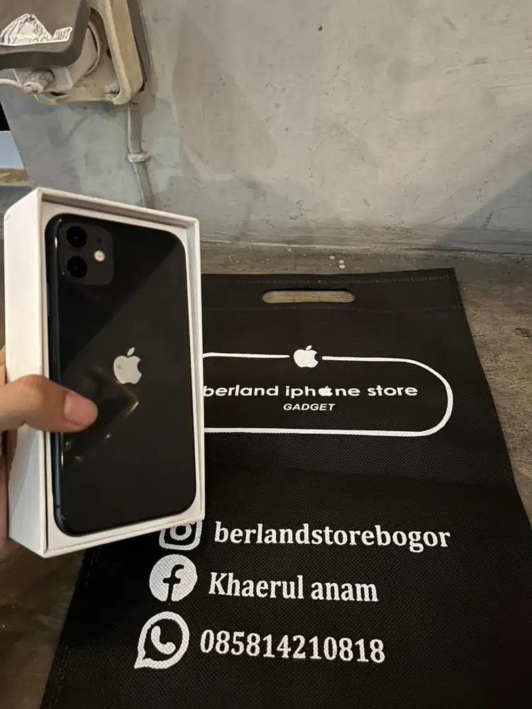 IPHONE 11  BLACK