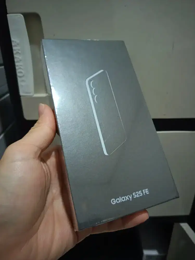 Samsung S25 FE 8/256 GB Baru - Putih - Garansi 12 Bulan No Repack