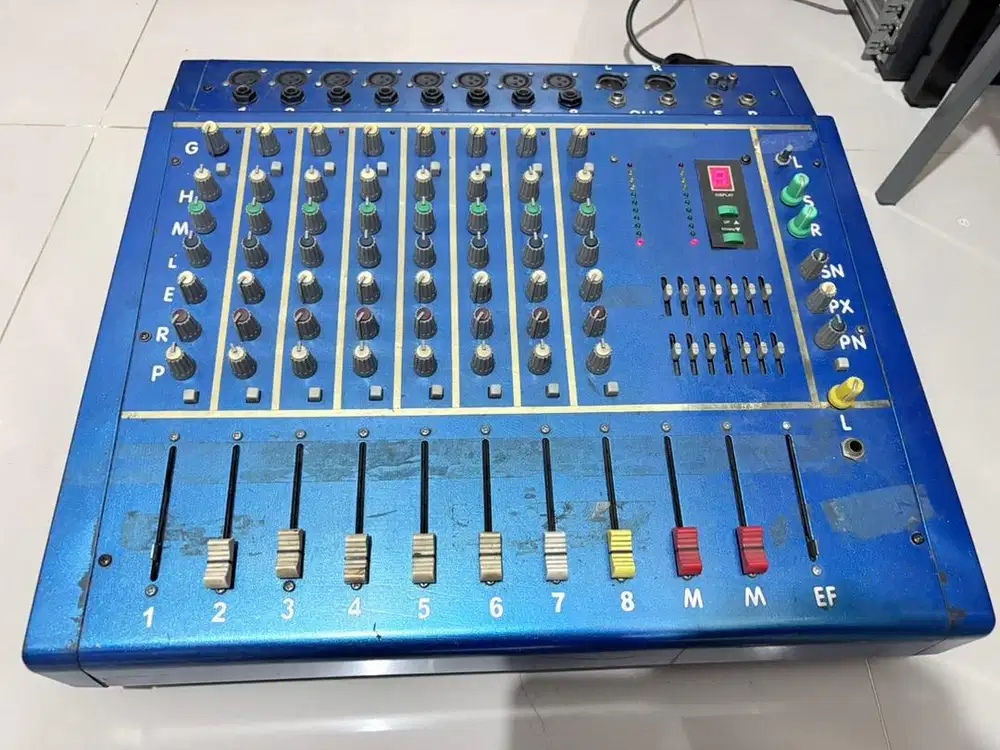 Power Mixer 8 ch amplifier, effect digital, equalizer, suara nendang