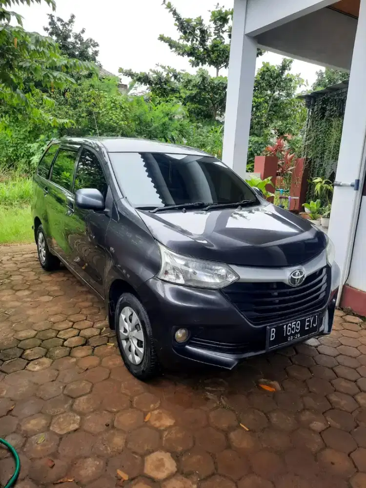 Toyota Avanza tipe E tahun 2016