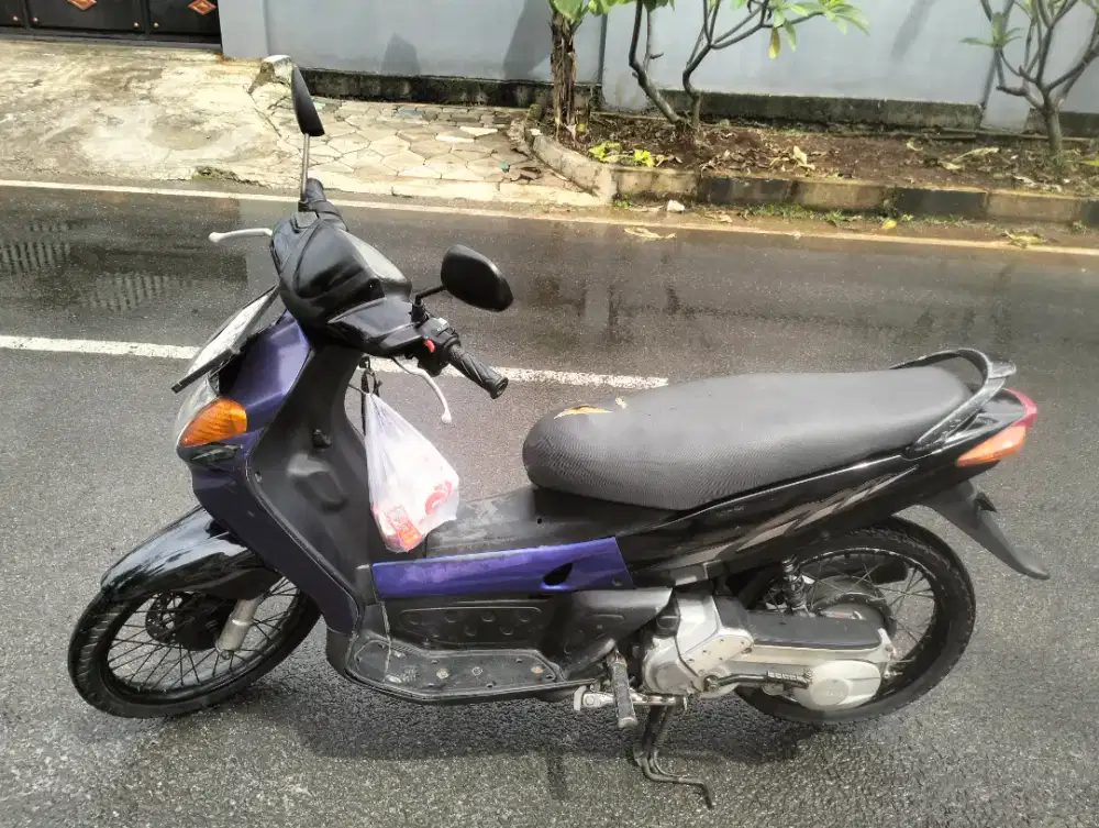 YAMAHA NOUVO LELE 2004 MOTOR BISA TUKER-TAMBAH GAN
