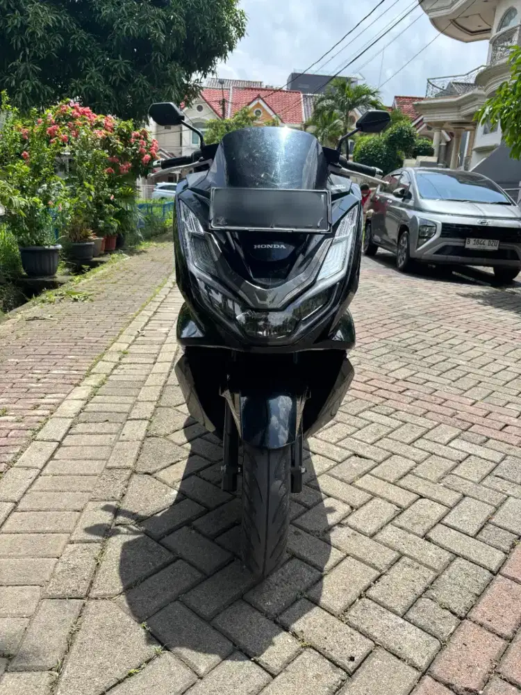 Honda PCX ABS 160 2022 LOW KM LIKE NEW KM 6,XXX