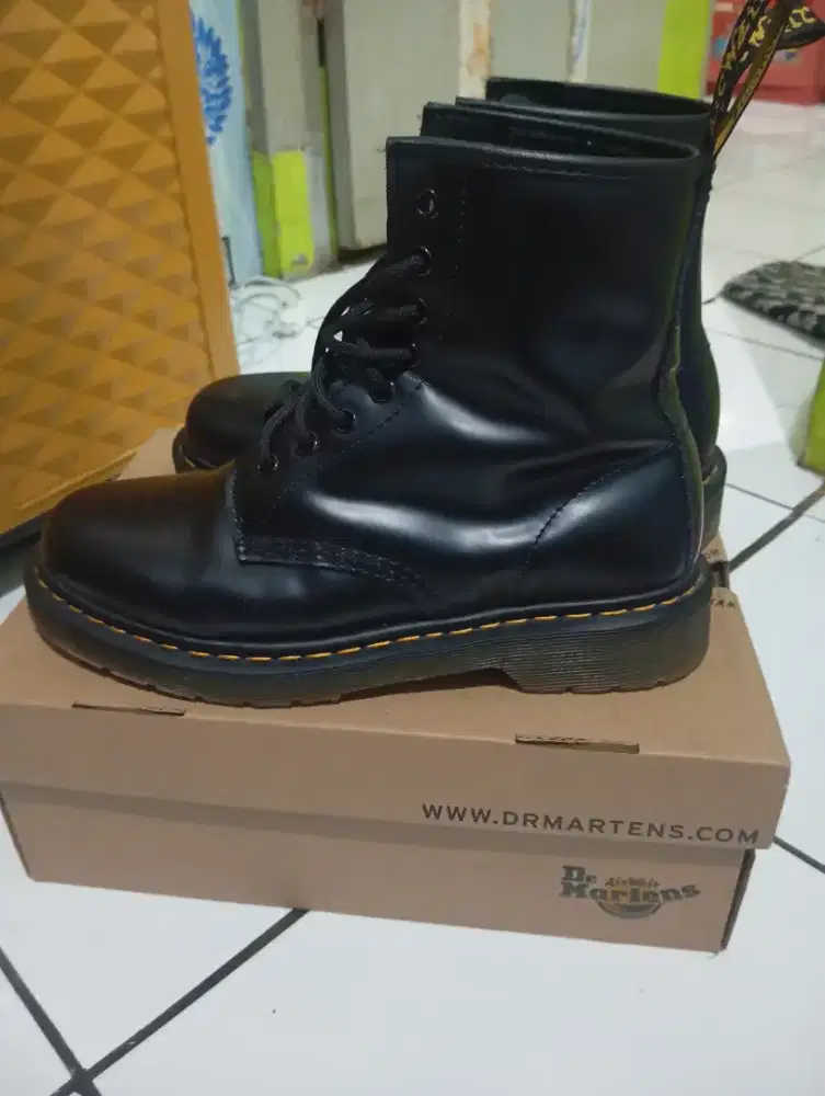 Jual dokmart size 41 made in vietnam