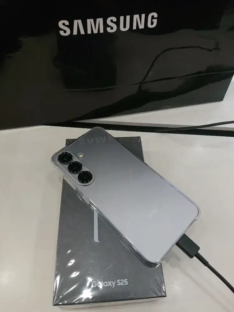 Di jual cepat SAMSUNG S25 mulus fullset