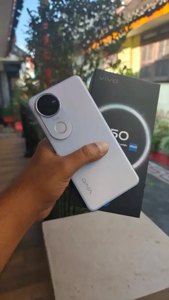 Vivo V50 5G 12/256 GB fullset