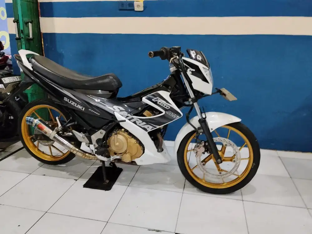(jual cepat) Suzuki Satria Fu 2013 kondisi gres