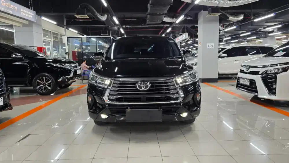 TOYOTA KIJANG INNOVA V LUXURY BENSIN 2022