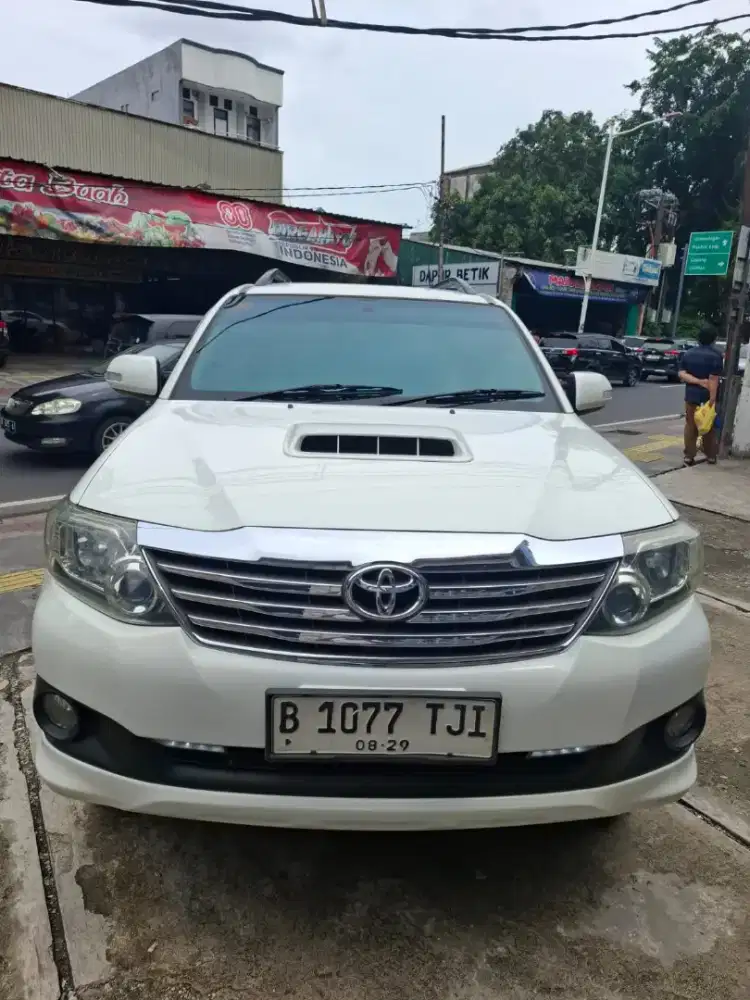 Toyota fortuner G vnt at diesel