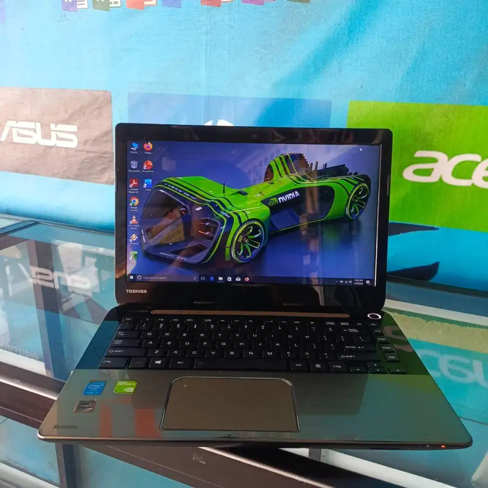 Toshiba satelite L40-a core i5-4200U Ram 10 GB VGA invidia GT 70M