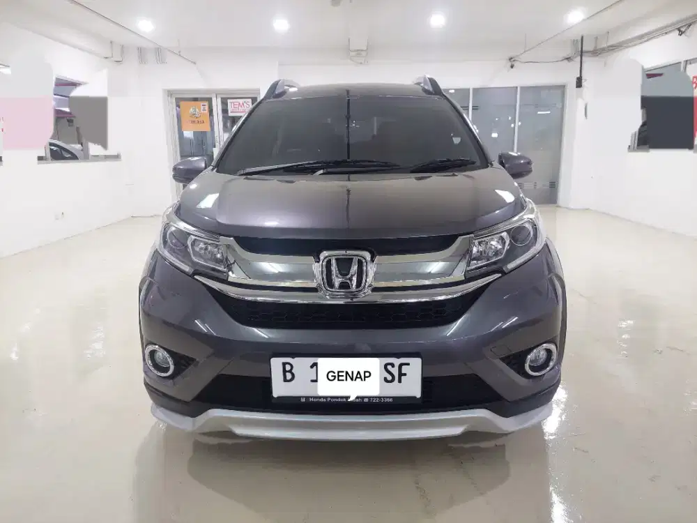 BR-V 1.5 Prestige AT / Matic