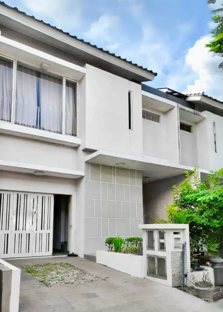 Hotsale! Semi Furnished dan Siap Huni di Kebayoran Bintaro Sektor 7