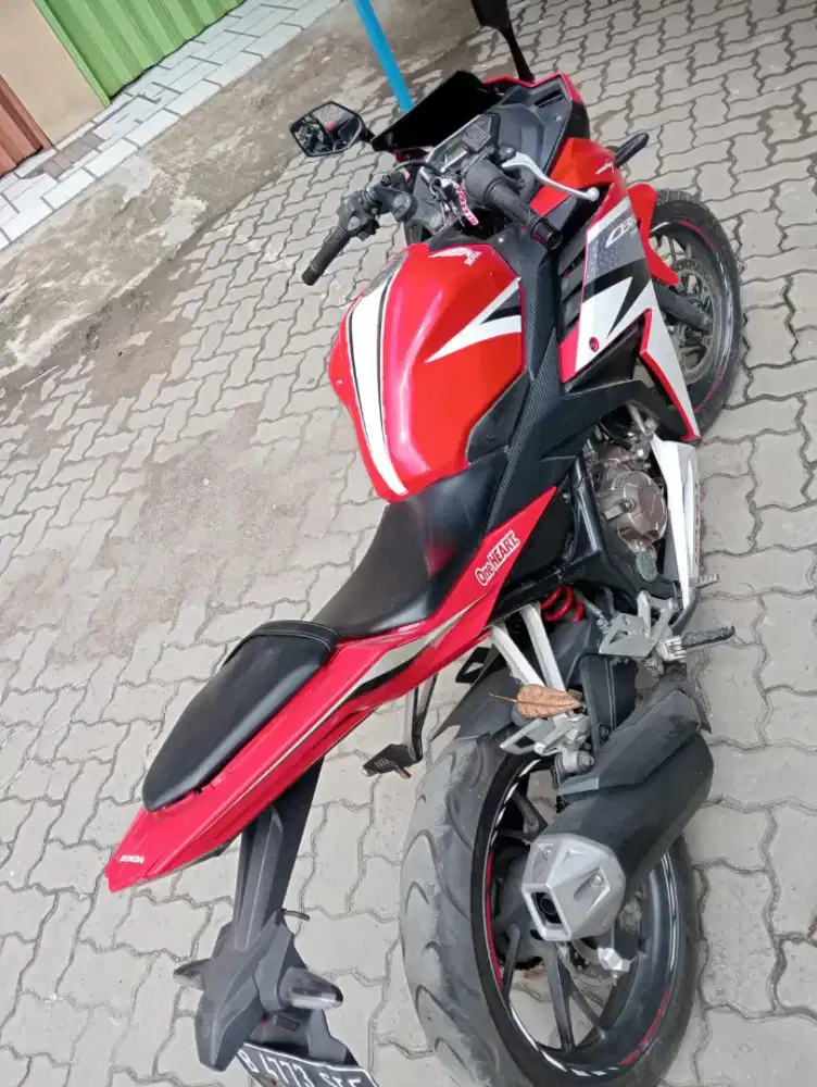 Dijual Honda CBR 150 R Tahun 2018